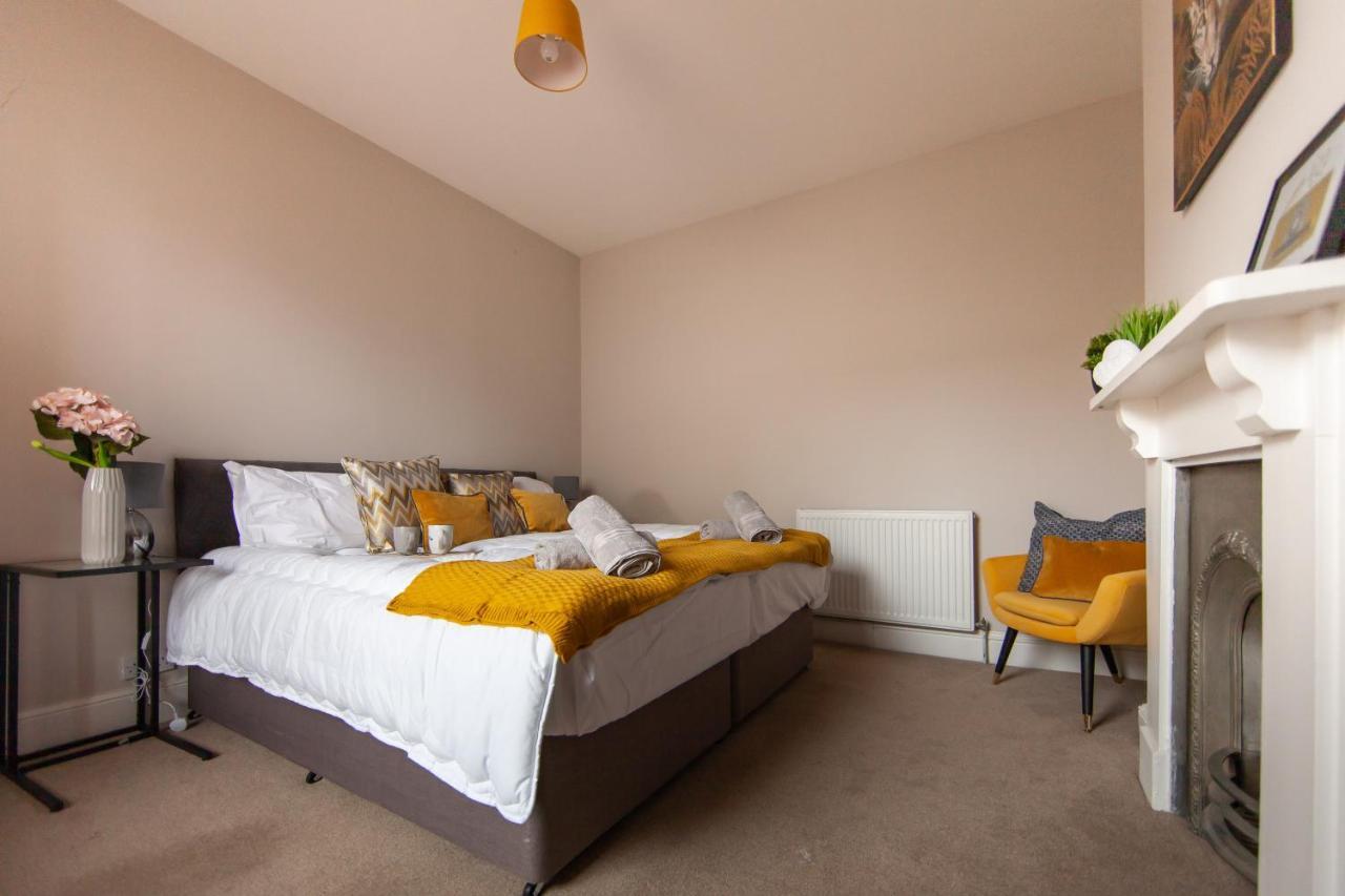 Holiday home Large House - Contractors & Families & Private Parking